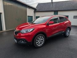 Rot Gebraucht 2017 Renault Kadjar Collection SUV | 8.900 € (Guter Preis)