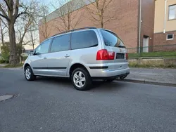 Silber Gebraucht 2006 VW Sharan Van / Kleinbus | 5.990 € (Teuer)