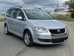 Silber Gebraucht 2008 VW Touran Van / Kleinbus | 3.200 € (Fairer Preis)