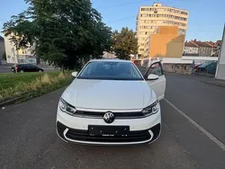 Weiß Gebraucht 2023 VW Polo Move Kleinwagen | 12.999 € (Guter Preis)