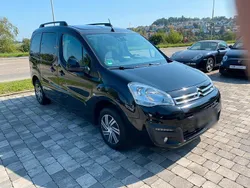 Schwarz Gebraucht 2018 Citroën Berlingo SELECTION Van / Kleinbus | 8.990 € (Fairer Preis)