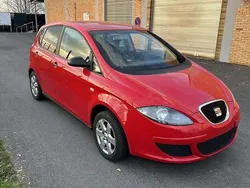 Rot Gebraucht 2005 Seat Altea Van / Kleinbus | 2.149 € (Teuer)