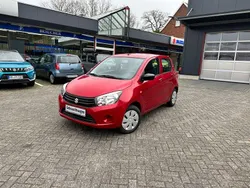 Rot Gebraucht 2018 Suzuki Celerio Club Limousine | 9.900 € (Fairer Preis)