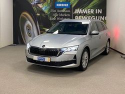 Silber Gebraucht 2024 Skoda Octavia Selection Kombi | 31.790 € (Fairer Preis)