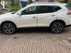 Weiß Gebraucht 2014 Nissan X-Trail Tekna SUV | 13.800 € (Teuer)