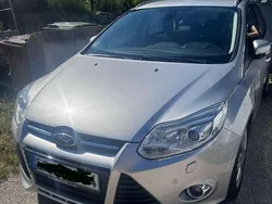 Silber Gebraucht 2011 Ford Focus Kombi | 3.200 € (Guter Preis)