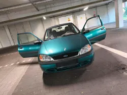 Grün Gebraucht 2000 Ford Fiesta Kleinwagen | 460 € (Guter Preis)