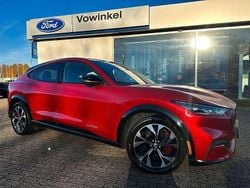 Rot Gebraucht 2021 Ford Mustang Mach-E Extended Range SUV | 36.990 € (Guter Preis)