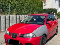 Rot Gebraucht 2006 Seat Ibiza Kleinwagen | 1.500 € (Fairer Preis)