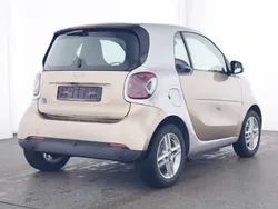 Gold Gebraucht 2024 Smart ForTwo Electric Drive Exclusive | 14.999 € (Fairer Preis)