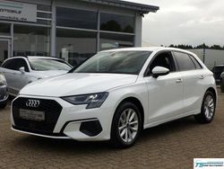 Weiß Gebraucht 2022 Audi A3 Basis Limousine | 21.980 € (Fairer Preis)