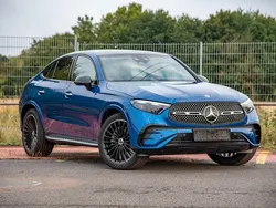 Blau Neu 2025 Mercedes GLC300 AMG Limousine | 76.041 €