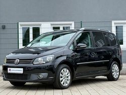 Schwarz Gebraucht 2011 VW Touran Highline Van / Kleinbus | 8.990 € (Fairer Preis)