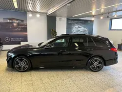 Obsidianschwarz metallic Gebraucht 2023 Mercedes C180 AMG Kombi | 37.995 € (Fairer Preis)