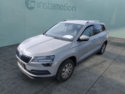 Grau Gebraucht 2020 Skoda Karoq Drive SUV | 24.830 € (Fairer Preis)
