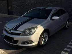 Silber Gebraucht 2006 Opel Astra GTC Edition Coupé | 700 € (Superpreis)