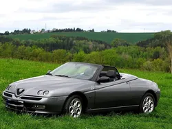 Grau Gebraucht 1997 Alfa Romeo Spider Cabrio | 3.250 €