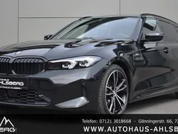 Black sapphire Gebraucht 2023 BMW 320 M Sport Kombi | 40.900 € (Fairer Preis)