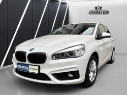 Mineralweiss metallic Gebraucht 2016 BMW 218 Active Tourer Van / Kleinbus | 11.400 € (Fairer Preis)