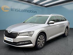 Silber Gebraucht 2023 Skoda Superb Kombi | 29.599 € (Fairer Preis)