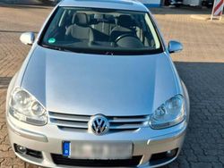Silber Gebraucht 2007 VW Golf V Kleinwagen | 2.700 € (Fairer Preis)
