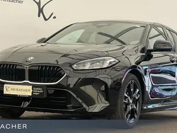 Saphirschwarz Gebraucht 2024 BMW 120 Shadowline Kleinwagen | 37.349 € (Fairer Preis)