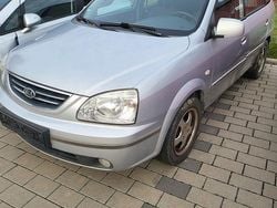 Gebraucht 2006 Kia Carens EX Van / Kleinbus | 590 € (Guter Preis)