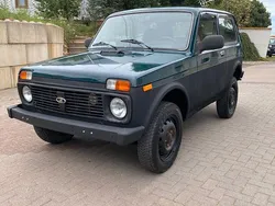 Grün Gebraucht 2011 Lada niva SUV | 5.950 € (Guter Preis)