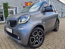 Sicherheitszelle in black Gebraucht 2018 Smart ForTwo Cabrio Prime Cabrio | 13.999 € (Guter Preis)