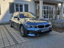 Blau Gebraucht 2021 BMW 318 Sport Line Kombi | 26.900 € (Fairer Preis)