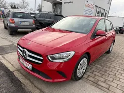 Jupiterrot unilack Gebraucht 2019 Mercedes B200 Van / Kleinbus | 20.990 € (Fairer Preis)