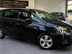 Schwarz Gebraucht 2012 Opel Zafira Tourer Innovation Van / Kleinbus | 11.699 € (Etwas zu teuer)