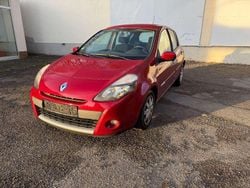 Rot dyna Gebraucht 2011 Renault Clio III Dynamique Kleinwagen | 2.990 € (Guter Preis)