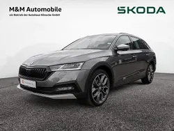 Graphitgrau Gebraucht 2022 Skoda Octavia Scout 4x4 Kombi | 29.870 € (Etwas zu teuer)