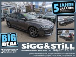 Magneticgrau (metallic) Gebraucht 2024 Ford Focus ST-Line Kombi | 21.970 € (Superpreis)