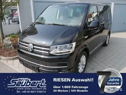 Schwarz metallic Gebraucht 2016 VW T6 Highline Van | 37.990 € (Teuer)