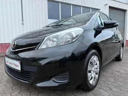 Schwarz Gebraucht 2012 Toyota Yaris Life Kleinwagen | 4.980 € (Fairer Preis)
