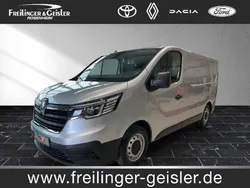 Grau Gebraucht 2023 Renault Trafic Komfort Van | 35.049 € (Etwas zu teuer)