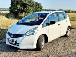Weiß Gebraucht 2011 Honda Jazz Kleinwagen | 6.500 € (Etwas zu teuer)