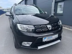 Schwarz Gebraucht 2017 Dacia Sandero Stepway Kleinwagen | 5.990 € (Fairer Preis)