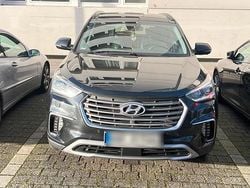 Schwarz Gebraucht 2017 Hyundai Grand Santa Fe SUV | 18.400 € (Fairer Preis)
