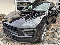 Tiefschwarz (c9x) Gebraucht 2023 Porsche Macan SUV | 66.850 € (Fairer Preis)