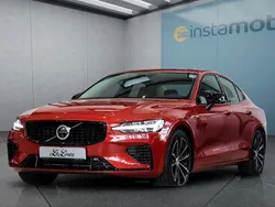 Rot Gebraucht 2024 Volvo S60 Ultimate Limousine | 44.449 € (Fairer Preis)