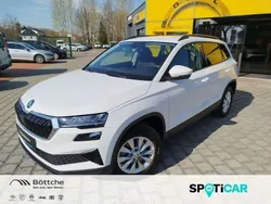 Moonweiss metallic Neu 2025 Skoda Karoq Fresh SUV | 35.880 € (Fairer Preis)