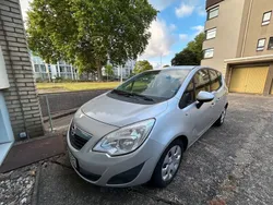 Silber Gebraucht 2010 Opel Meriva Edition Van / Kleinbus | 1.990 € (Fairer Preis)