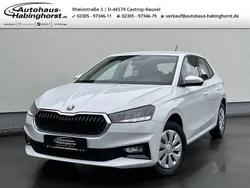 Weiss Neu 2025 Skoda Fabia Essence Kleinwagen | 18.390 € (Fairer Preis)