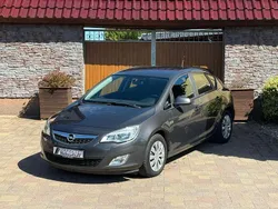 Grau Gebraucht 2010 Opel Astra Edition Kleinwagen | 4.999 € (Fairer Preis)
