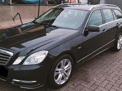 Schwarz Gebraucht 2011 Mercedes E220 Avantgarde Kombi | 8.990 € (Superpreis)