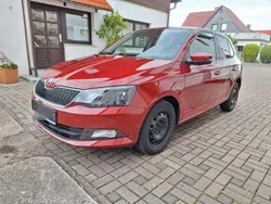 Rot Gebraucht 2015 Skoda Fabia Ambition Kleinwagen | 7.800 € (Fairer Preis)