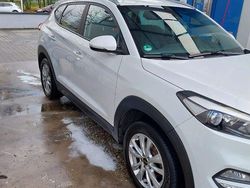 Weiß Gebraucht 2017 Hyundai Tucson SUV | 14.500 € (Fairer Preis)